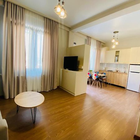 Luxury Apartment In Old Tbilisi With Terrace Exteriör bild
