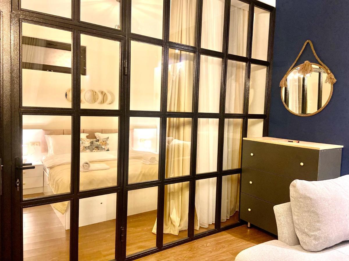 Luxury Apartment In Old Tbilisi With Terrace Exteriör bild