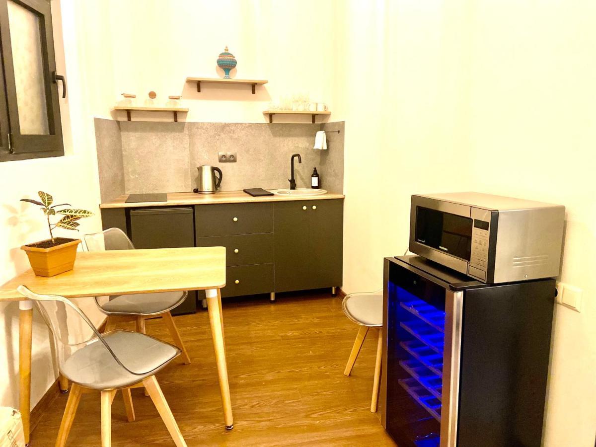 Luxury Apartment In Old Tbilisi With Terrace Exteriör bild