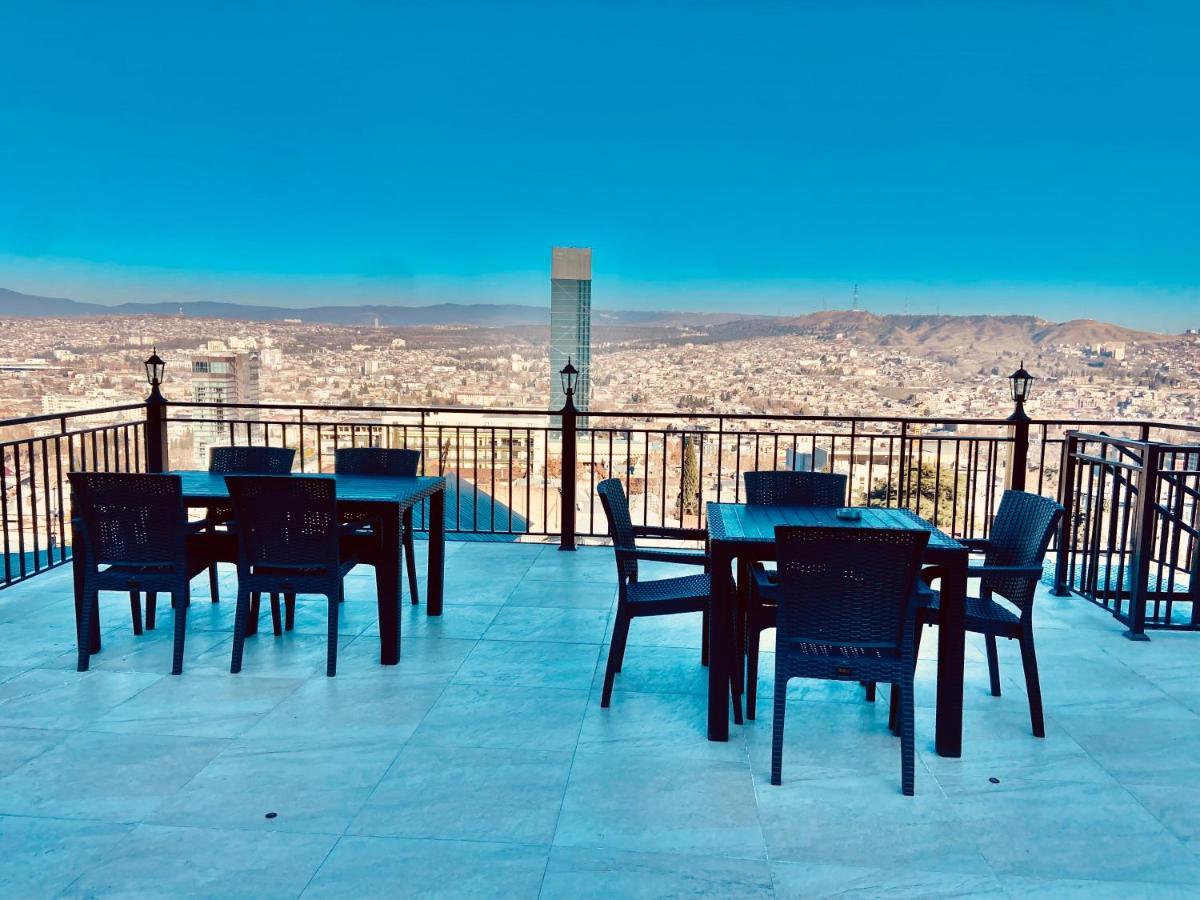 Luxury Apartment In Old Tbilisi With Terrace Exteriör bild