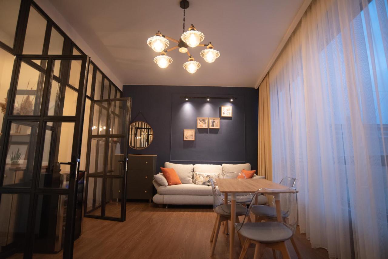 Luxury Apartment In Old Tbilisi With Terrace Exteriör bild