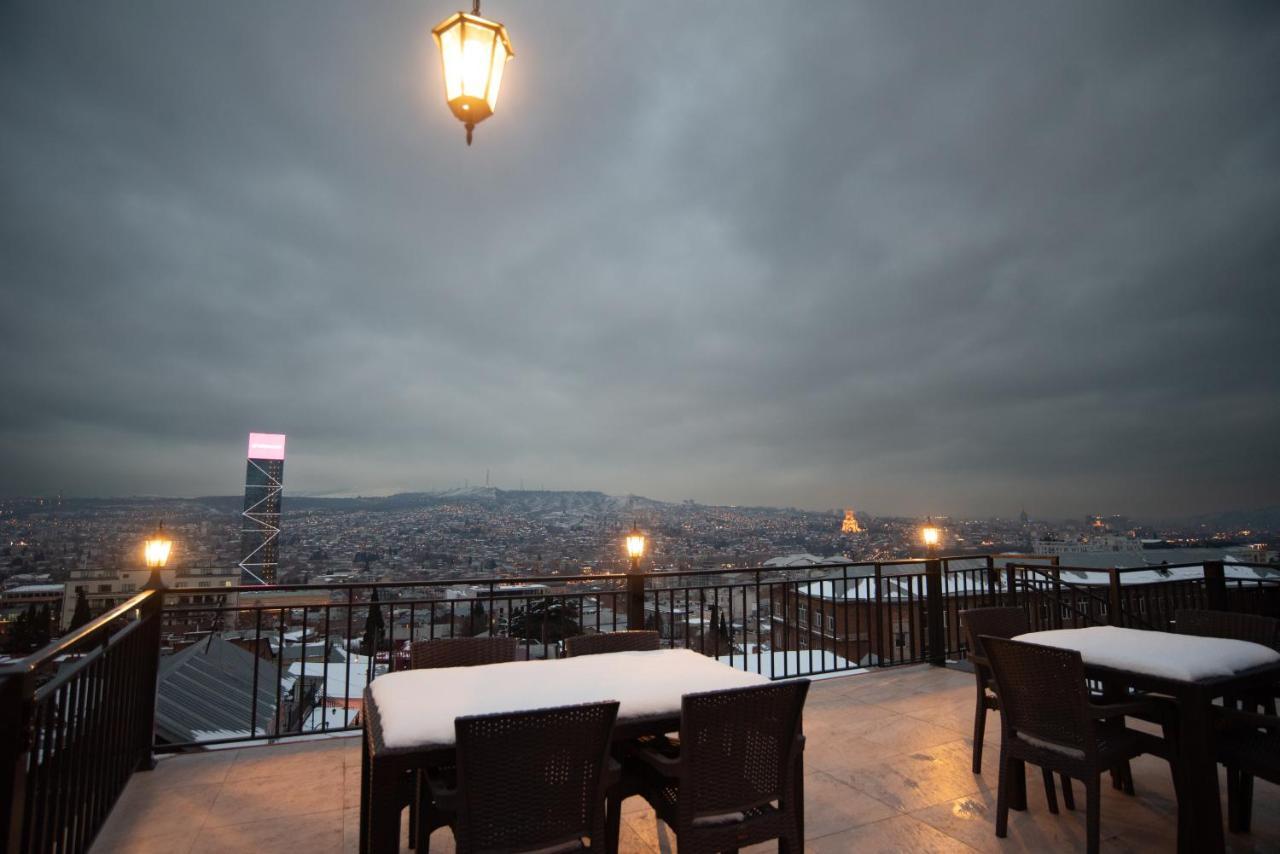 Luxury Apartment In Old Tbilisi With Terrace Exteriör bild