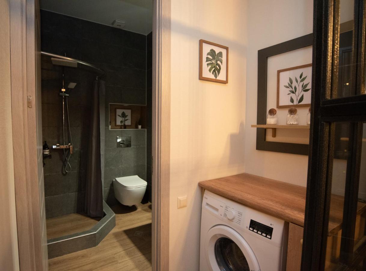 Luxury Apartment In Old Tbilisi With Terrace Exteriör bild