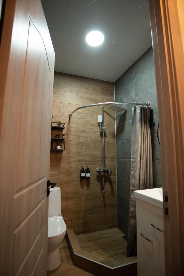 Luxury Apartment In Old Tbilisi With Terrace Exteriör bild