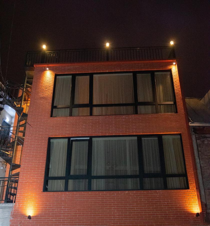 Luxury Apartment In Old Tbilisi With Terrace Exteriör bild