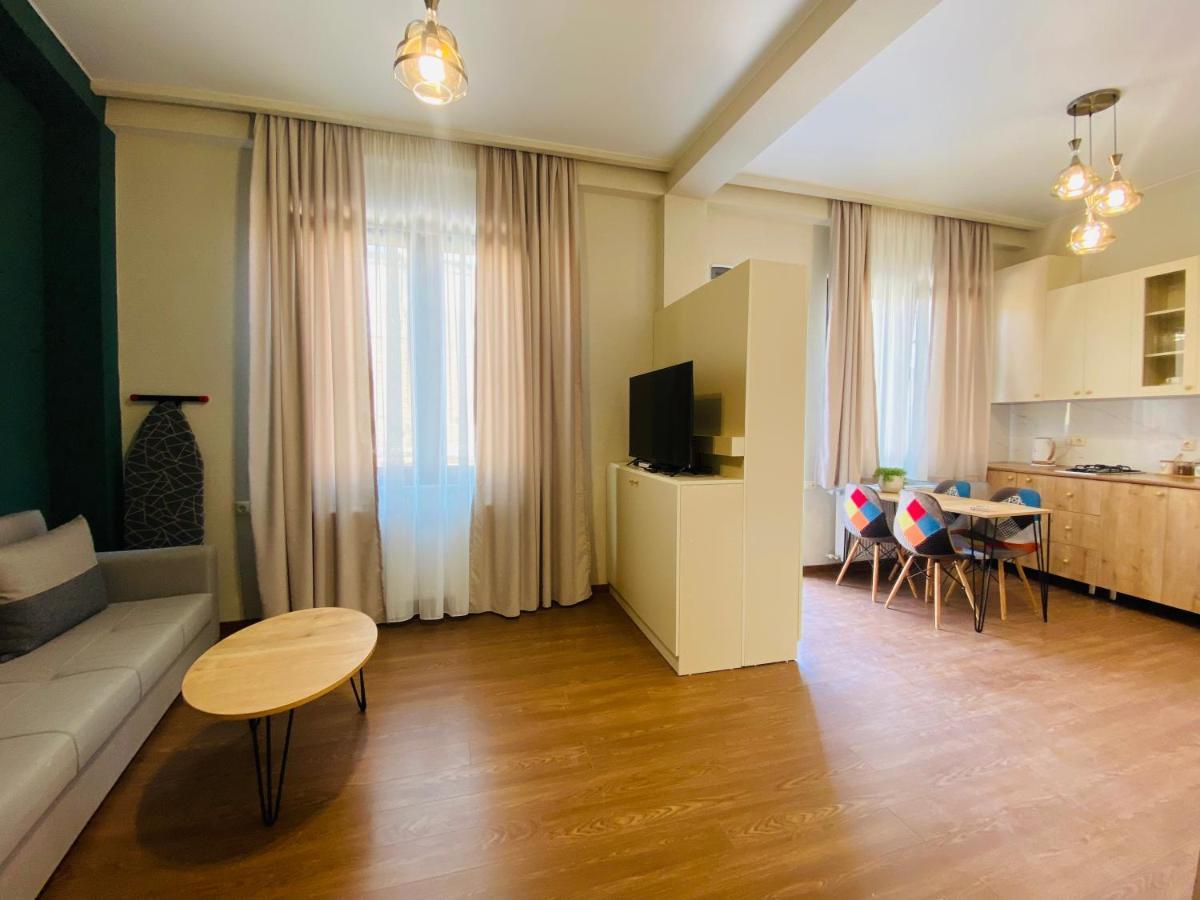 Luxury Apartment In Old Tbilisi With Terrace Exteriör bild